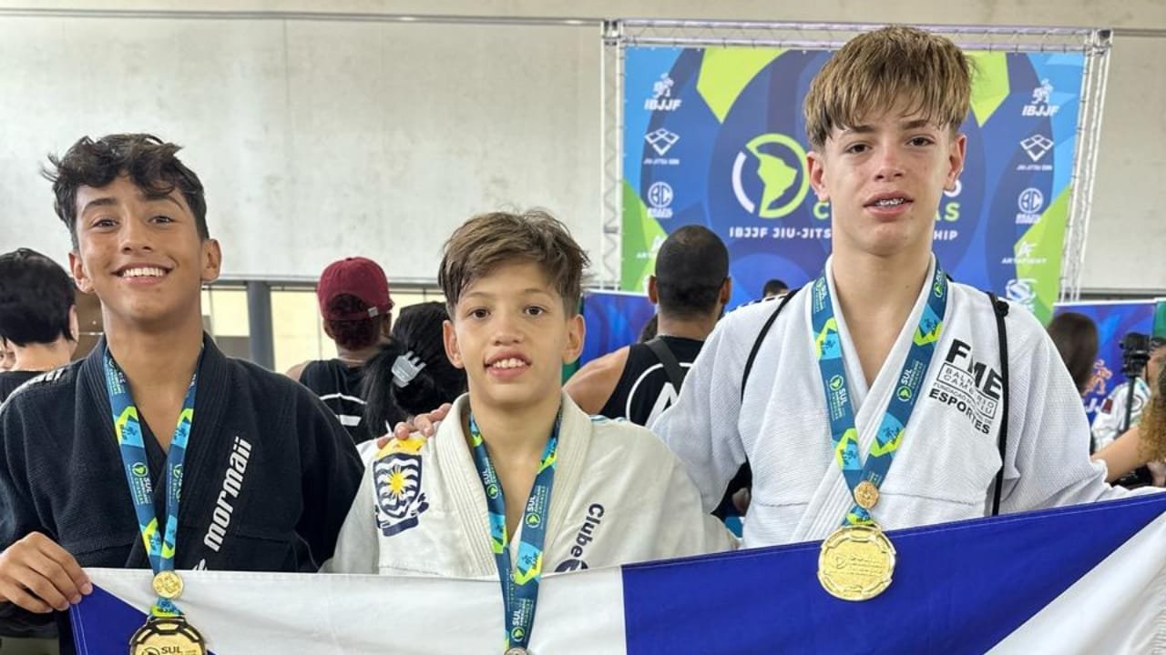 Campeonato Sul-Americano de Jiu-Jitsu,Jiu-Jitsu 2025,Balneário Camboriú esportes,atletas de jiu-jitsu,torneio infantil,Confederação Brasileira de Jiu-Jitsu,Bolsa Atleta,Rio de Janeiro esportes,medalhistas sul-americanos,categorias infantojuvenis,campeonato de artes marciais,luta esportiva,torneio internacional,talentos do jiu-jitsu,medalhistas brasileiros