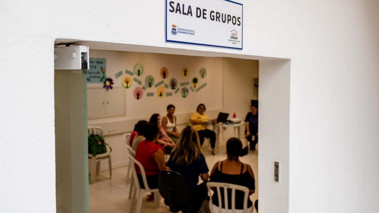 extensão universitária,Univali,projetos de extensão,responsabilidade social,formação acadêmica,impacto social,comunidade,bolsistas,voluntários,desenvolvimento comunitário,conhecimento,ciências jurídicas,ciências da saúde,engenharia química,educação