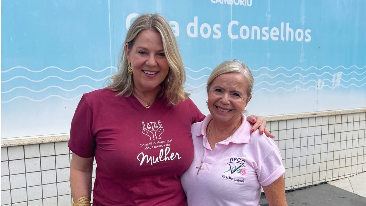 Por Elas Com Elas,Dia Internacional da Mulher,Balneário Camboriú,Teatro Bruno Nitz,Procuradoria da Mulher,COMUM,Delegacia da Mulher,curta-metragem Irei,Protocolo Não é Não,vereadora Ciça Müller