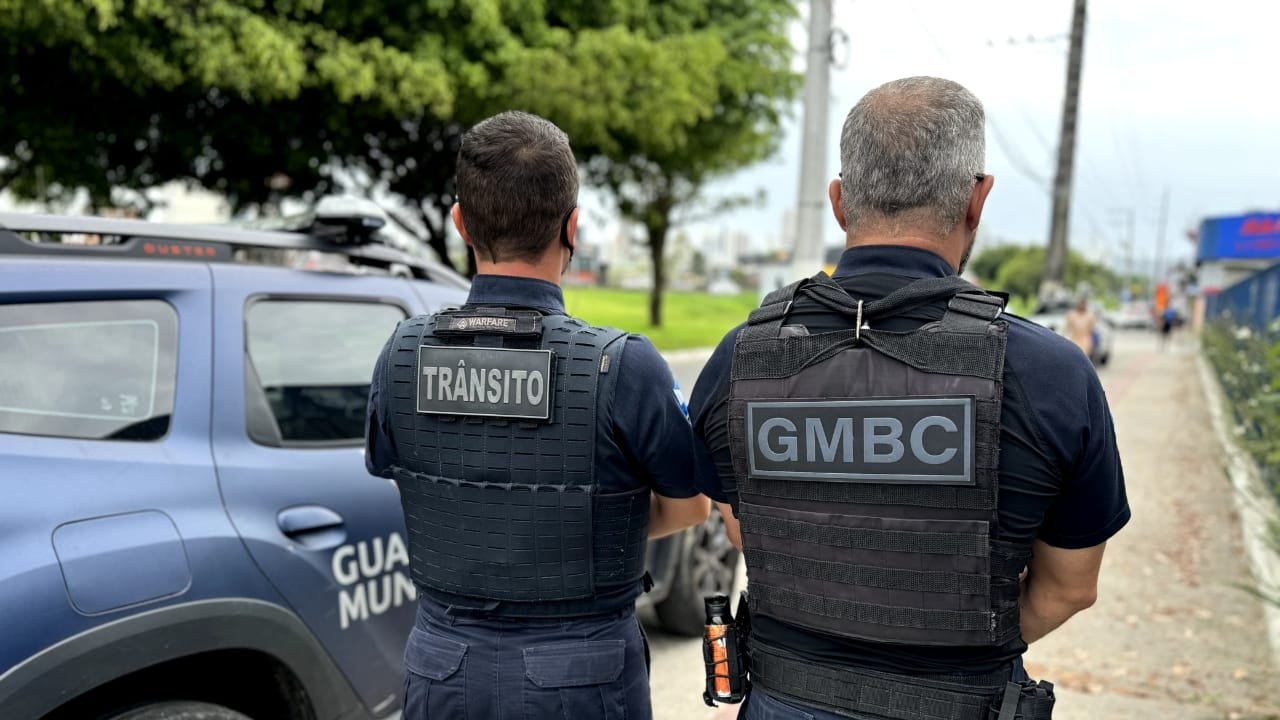 Guarda Municipal Balneário Camboriú,trânsito Balneário Camboriú,segurança pública,fiscalização urbana,ocorrências policiais BC,crimes BC,alta temporada segurança.
