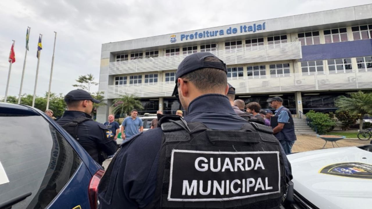 Prefeitura de Itajaí,Operação Recomeço,Guarda Municipal,Polícia Militar,Fiscalização,Ferros-velhos,Furtos,Segurança,Criminalidade,Alvará cassado