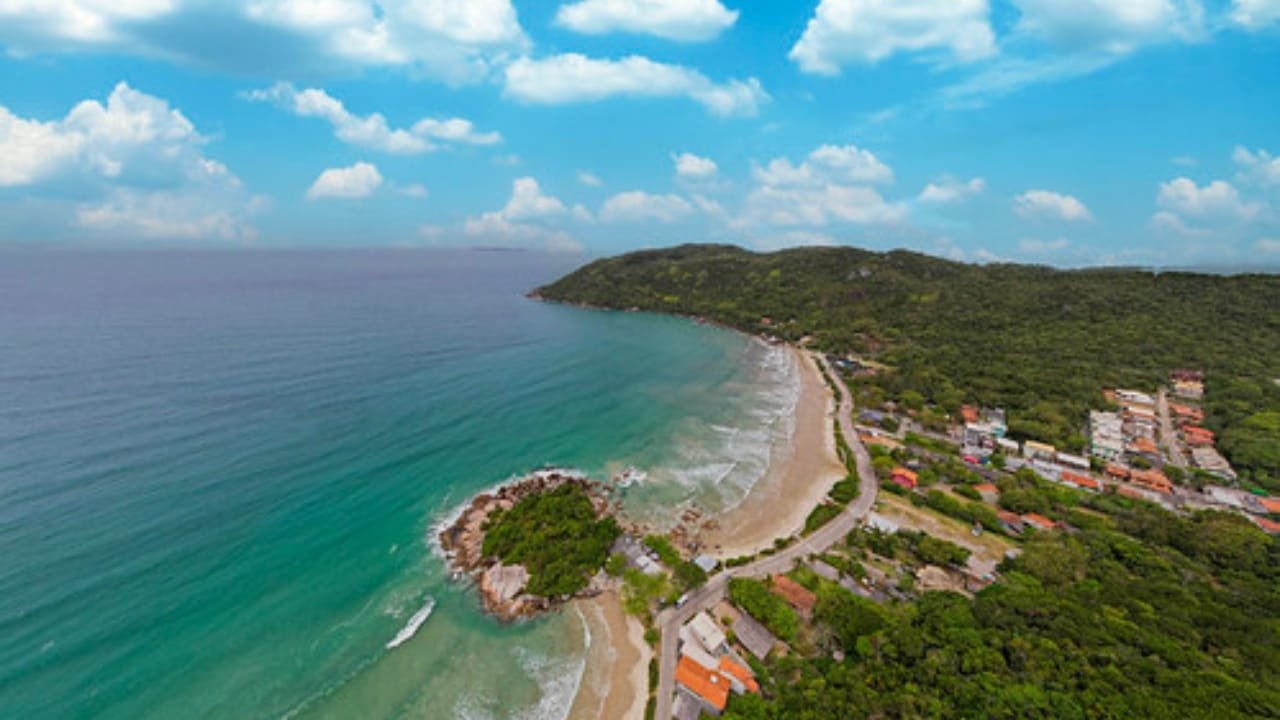 Santa Catarina,Turismo,Praias,Montanhas,Ecoturismo,Gastronomia,Cultura,Viagem e Turismo,Sebrae/SC,ICMS Turístico,Microempresas,Cânions do Sul,Beer Tour,Enoturismo,Rota de Compras,Carnaval de Joaçaba