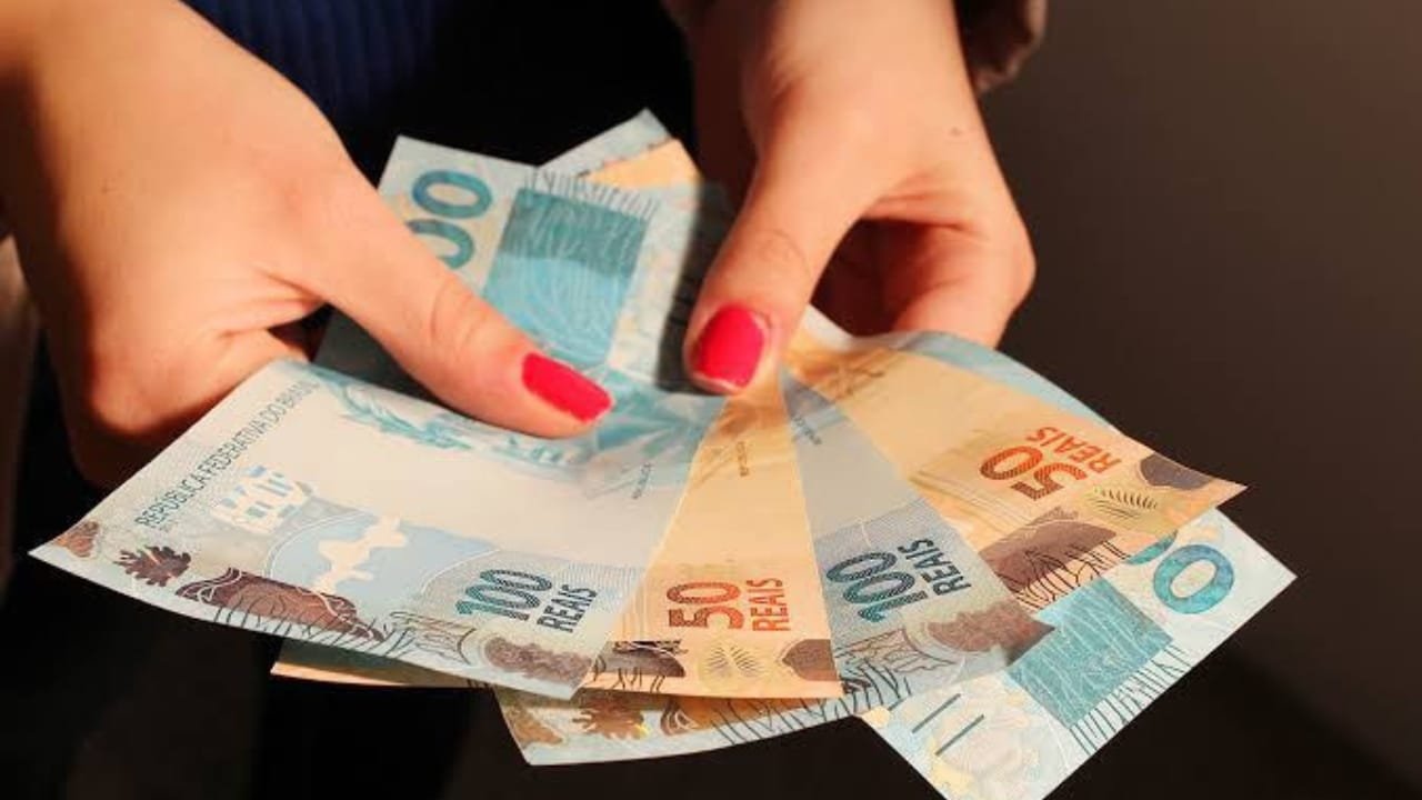 Abono Salarial,Governo Federal,Ministério do Trabalho e Emprego,Caixa Econômica Federal,Banco do Brasil,Dataprev,PIS,Pasep,salário mínimo,Carteira de Trabalho Digital,eSocial,RAIS,Caixa Tem,Pix,consulta