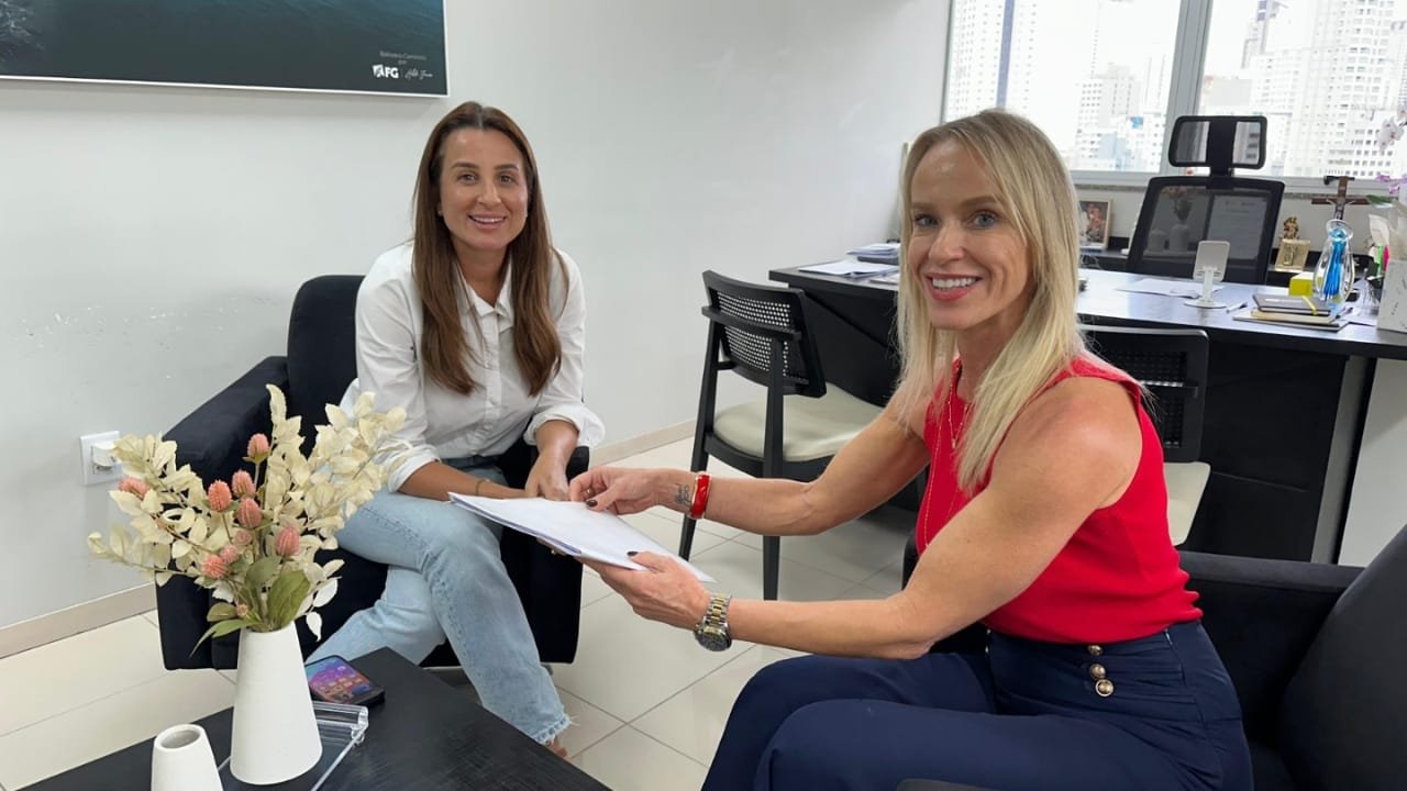 Diretoria de Políticas Públicas para as Mulheres,Balneário Camboriú,igualdade de gênero,empoderamento feminino,combate à violência contra a mulher,políticas públicas,capacitação feminina,segurança feminina