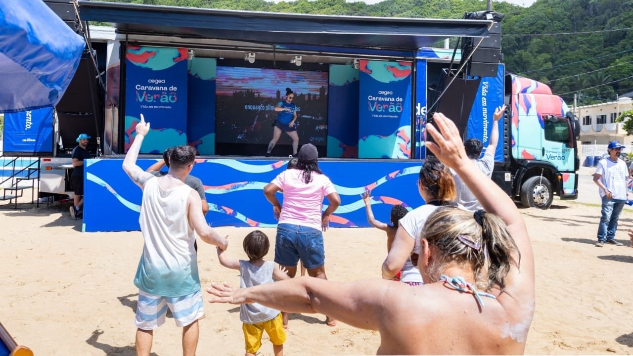 Caravana de Verão,Praia de São Miguel,Penha,Águas de Penha,zumba,sustentabilidade,compensação de carbono,Morro do Cred,Reginalva Mureb,Susan Corrêa,recreação infantil,shows,DJ,educação ambiental
