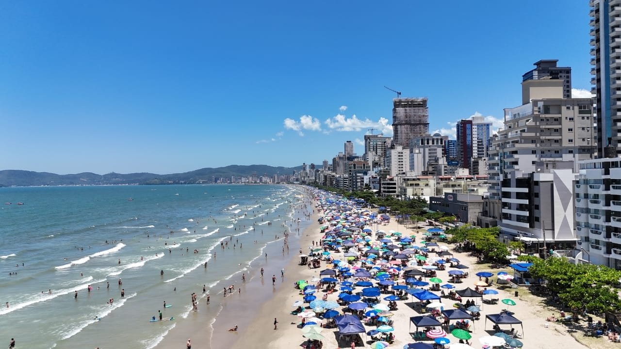 Itapema,turistas estrangeiros,argentinos,Costa Esmeralda Convention & Visitors Bureau,Meia Praia,Prefeitura de Itapema,litoral catarinense,Fecomércio,Santa Catarina,revitalização,infraestrutura,mobilidade,comércio,temporada,investimentos