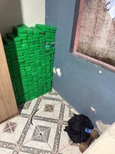 Operação Território Sob Controle,Polícia Militar,Coronel Machado,Camboriú,maconha,contrabando,Balneário Camboriú,Fiat Strada,Itapema,abordagens,fiscalização,tráfico de drogas,Receita Federal,Polícia Federal,segurança pública