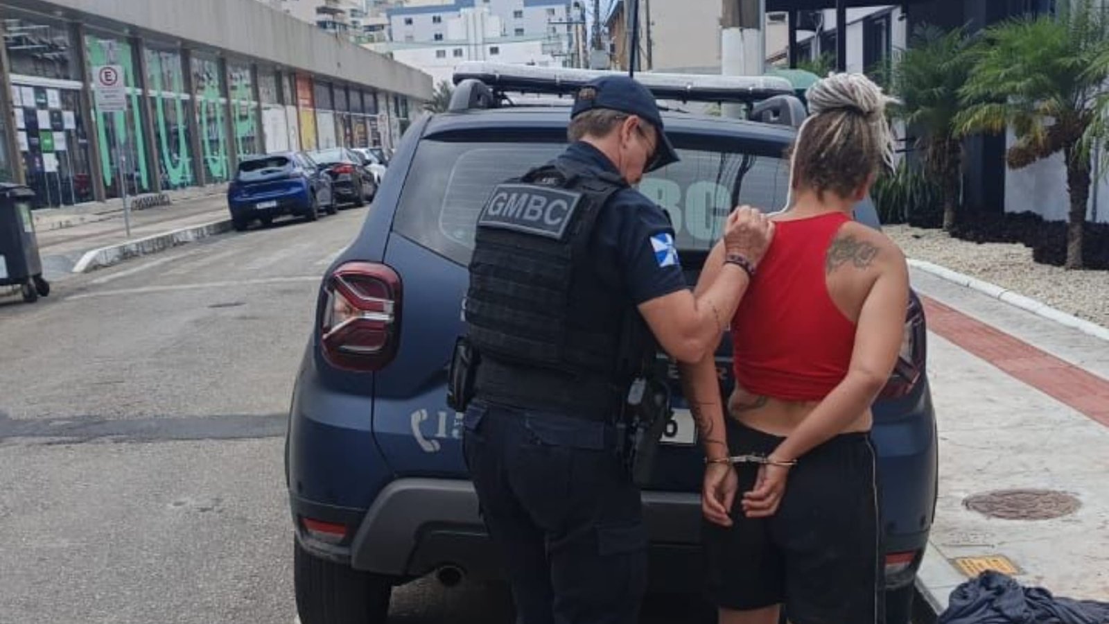 Guarda Municipal,Balneário Camboriú,prisões,furto,receptação,desacato,mandado de prisão,Complexo Penitenciário do Vale do Itajaí,Central de Plantão Policial,segurança pública,Resgate Social.