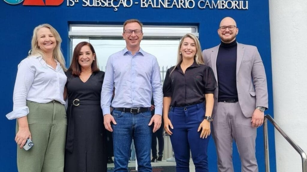 OAB Balneário Camboriú,posse diretoria,Rafael Pierozan,Conselho de Ética e Disciplina,CAASC,Expocentro Júlio Tedesco,advocacia,Balneário Camboriú,ética profissional