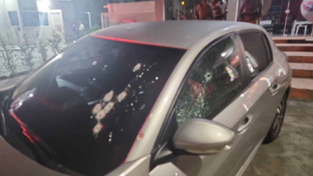 execução,Camboriú,acerto de contas,tráfico de drogas,homicídio,Polícia Militar,veículo GM Ônix,Peugeot 208,vítima,gestante,criminosos,vingança,disparos,condomínio,boletins de ocorrência