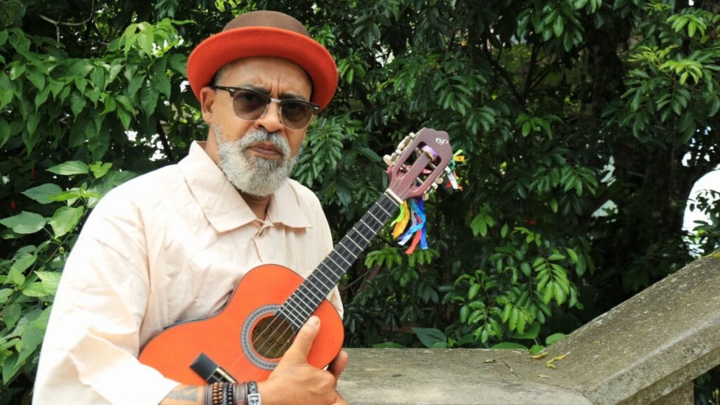Wesley Nóog,Mãe África,samba,herança africana,Rodolfo Caruso,música brasileira,Grammy Latino,YouTube,diversidade,igualdade,justiça,Sambasoul