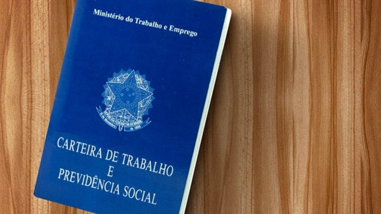 mutirão de empregos,Águas de Camboriú,vagas de trabalho,Camboriú,benefícios,oportunidades,auxiliar de encanador,leiturista,funções administrativas,Josias Enrik Garcia