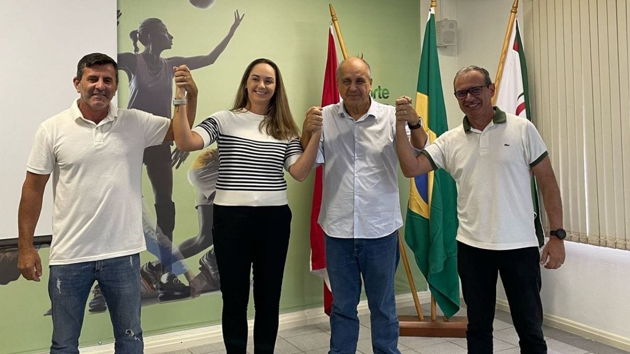 Federação Catarinense de Atletismo,Daiana Voigt Gamboa,Balneário Camboriú,FME,eleição esportiva,gestão do atletismo,Florianópolis,atletismo SC,treinadora esportiva,modernização esportiva,esporte catarinense,liderança no esporte,Santa Catarina,competições de atletismo,Fundação Municipal de Esportes
