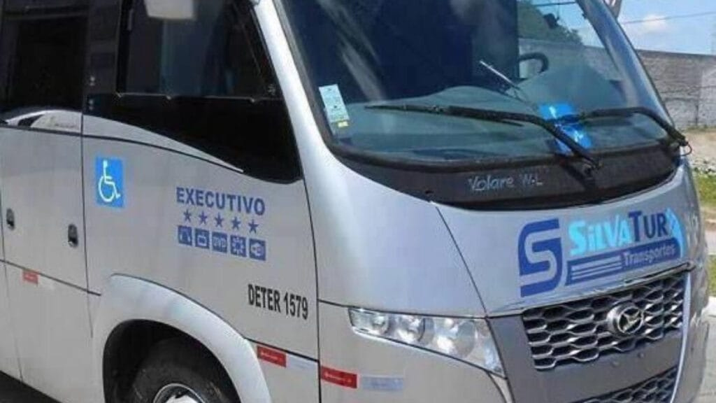 transporte universitário,Balneário Piçarras,edital,educação superior,Balneário Camboriú,Navegantes,Secretaria de Educação,inscrições,lista de espera,critérios de seleção