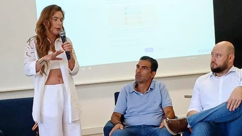 acessibilidade,deficientes visuais,Santa Catarina,Prefeitura de Camboriú,tecnologias assistivas,Lei 307/2023,materiais gráficos,inclusão social,Univali Balneário Camboriú,Jozias Osmar da Silva,Rodrigo Benvenutti,Paulinha da Silva,editoras,igualdade,políticas públicas