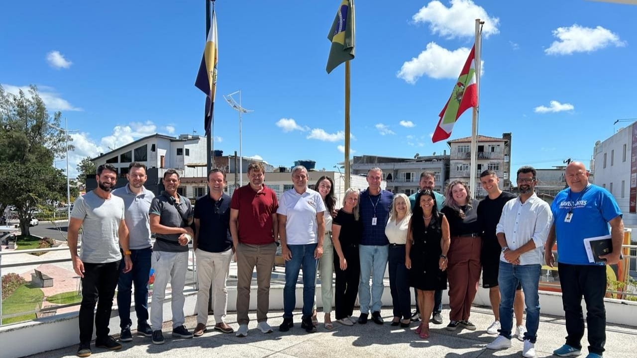 Navegantes,Visite Navega,turismo de lazer,turismo de negócios,parcerias público-privadas,Liba Fronza,Beto Carrero World,Aeroporto de Navegantes,desenvolvimento econômico,ACIN,Oneide Echelmeier