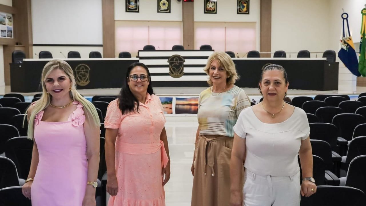 Procuradoria Especial da Mulher,Itapema,Dia Internacional da Mulher,vereadora Zulma Souza,Raquel da Saúde,Lorita Montagner,direitos das mulheres,violência contra a mulher,empoderamento feminino,bancada feminina,política de Santa Catarina