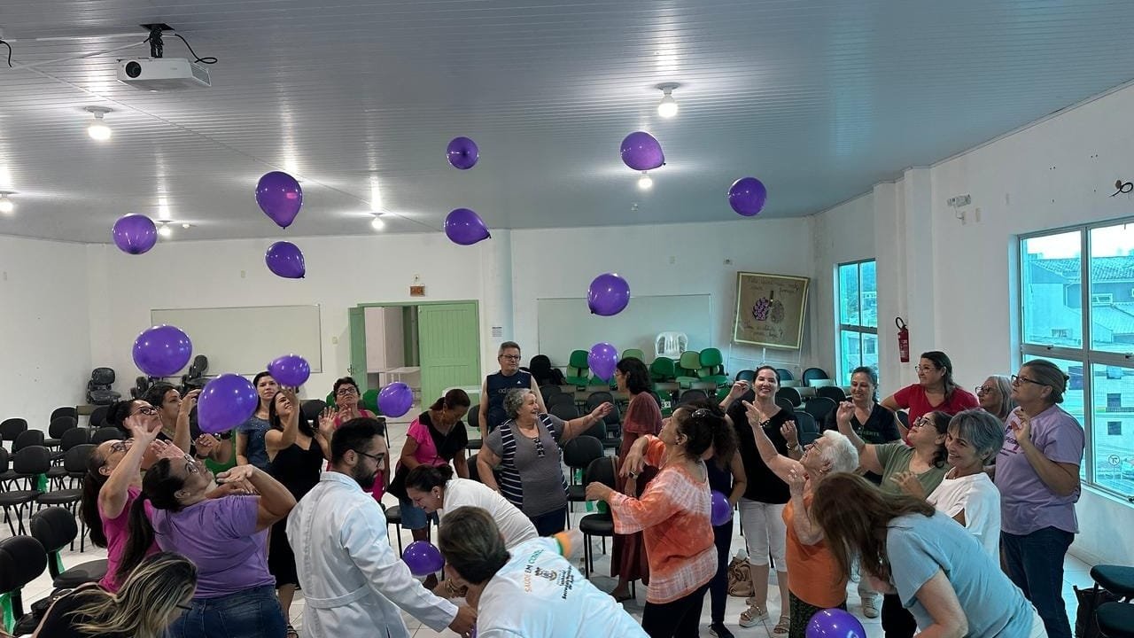 Grupo de apoio,fibromialgia,Camboriú,Secretaria de Saúde,atividades físicas,apoio psicológico,fisioterapia,bem-estar,tratamento de fibromialgia,rodas de conversa,saúde mental.