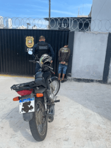 Guarda Municipal,tráfico drogas,apreensão drogas,moto furtada,prisão em flagrante,Balneário Camboriú,cocaína,maconha,CPP