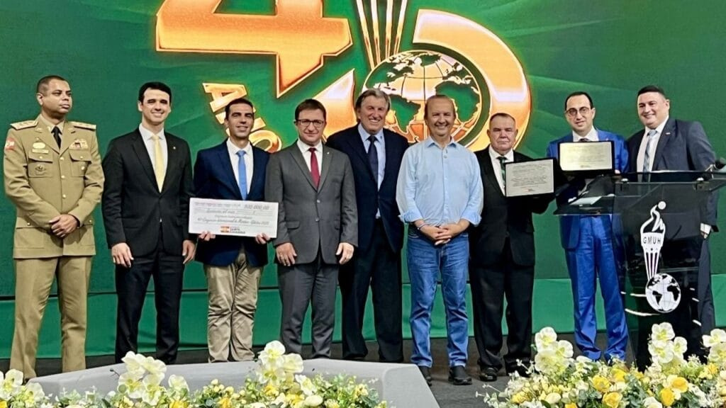 Gideões 2025,Camboriú,prefeito Leonel Pavan,pastor Zilmar Melquíades Miguel,turismo religioso,Santa Catarina,governador Jorginho Mello,abertura oficial,chave da cidade,eventos católicos,Gideões Missionários da Última Hora,programação religiosa