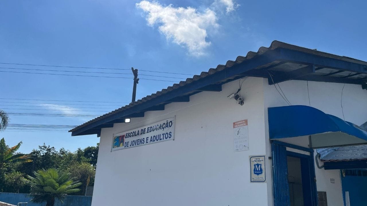EJA Penha,matrículas abertas,concluir estudos,Ensino Fundamental II,alfabetização,bairro Armação,horários vespertino e noturno,documentos para matrícula,inclusão educacional,Jeferson Adriano Odeli