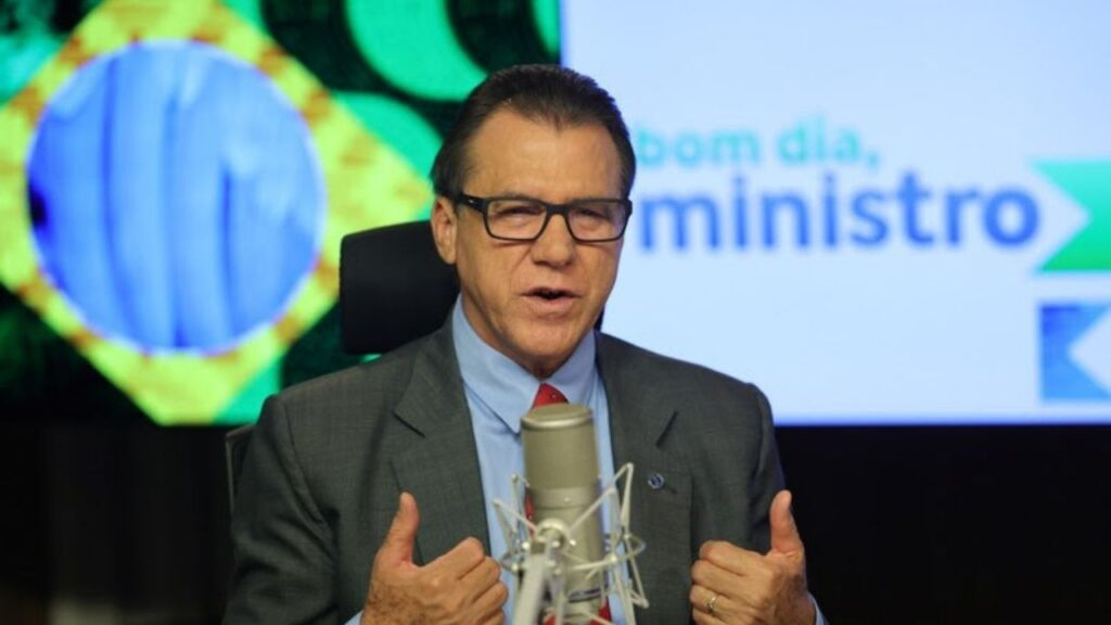 salário igual para mulheres,lei equidade salarial,relatório salarial empresas,ministro trabalho 2024,LGPD e transparência,discriminação salarial,mulheres negras salário,fiscalização MTE,autoconhecimento empresarial,resistência empresas,Bom Dia Ministro,Lula igualdade salarial,dados salariais,disparidade gênero SC,empregabilidade feminina