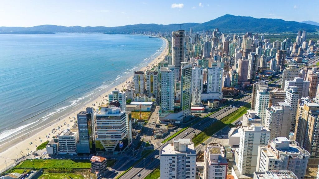 Conferência da Cidade,Itapema,desenvolvimento urbano,políticas públicas,participação social,Conselho da Cidade,habitação,mobilidade urbana,saneamento,sustentabilidade,segurança urbana,saúde urbana,movimentos sociais,associações de bairro,cadastro entidades