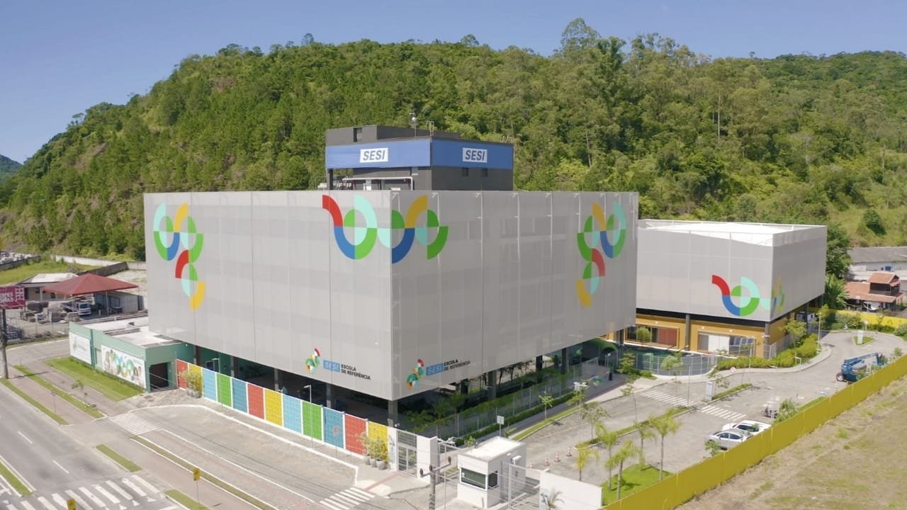 Escola Sesi Itajaí,Dia da Família na Escola 2025,programação gratuita,atividades familiares,Anderson Collar,educação em SC,Sesi e Senai,integração escolar,projetos estudantis,evento educativo,Itajaí