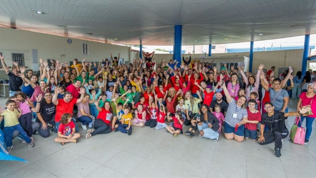 Dia da Família na Escola,Santa Catarina,escolas estaduais,Jorginho Mello,Secretaria da Educação,Aristides Cimadon,Patrícia Lueders,EEB Edith Gama Ramos,participação dos pais,atividades escolares,integração família-escola,lei 16.877,Florianópolis,educação pública,projetos sociais