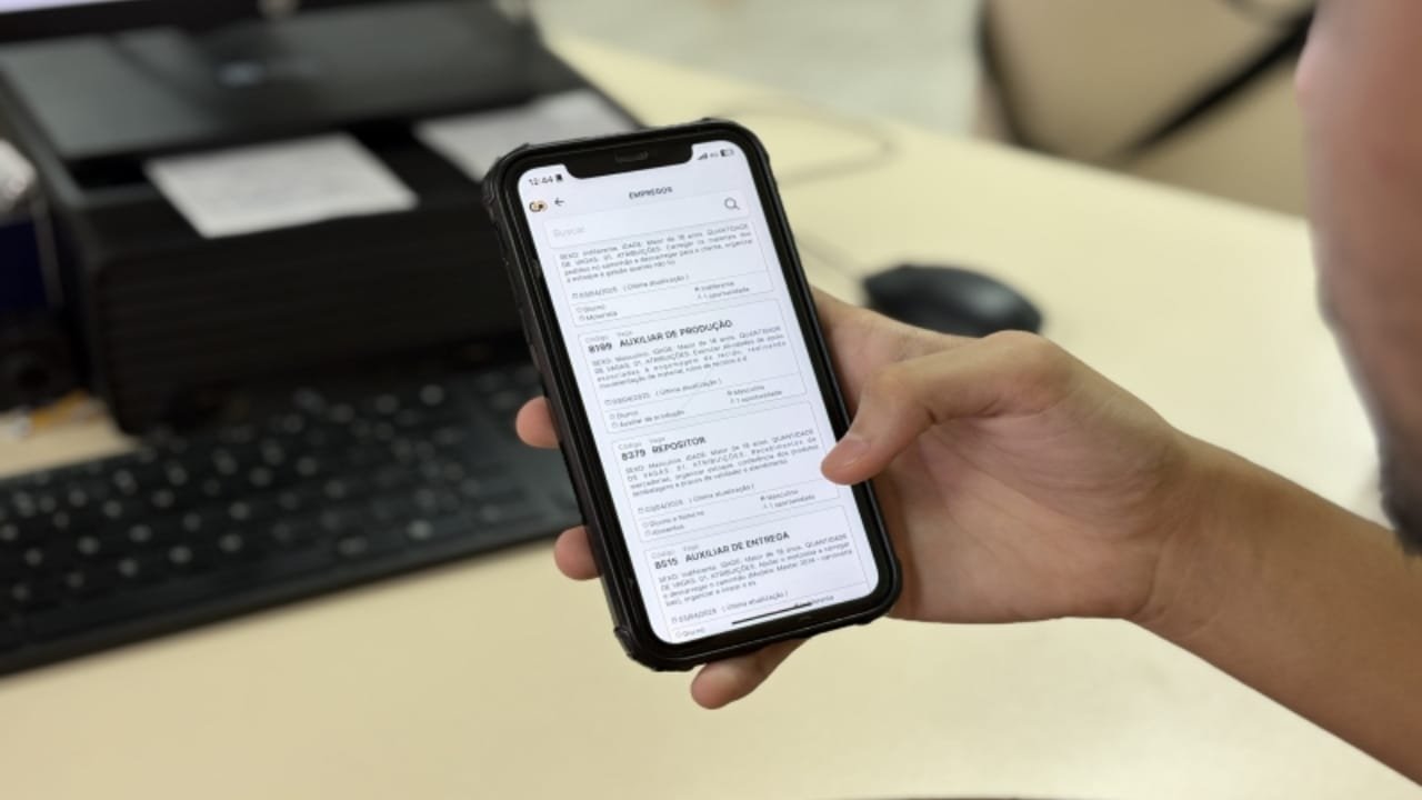 vagas Itajaí 2025,como se candidatar a emprego,Balcão de Empregos Itajaí,CRAS Itajaí,WhatsApp vagas,Conecta.í,ZenTower Business Center,dicas para entrevista,elaboração de currículo,Secretaria Desenvolvimento Econômico,salário,formação exigida,autoatendimento,postos de atendimento,oportunidades de trabalho
