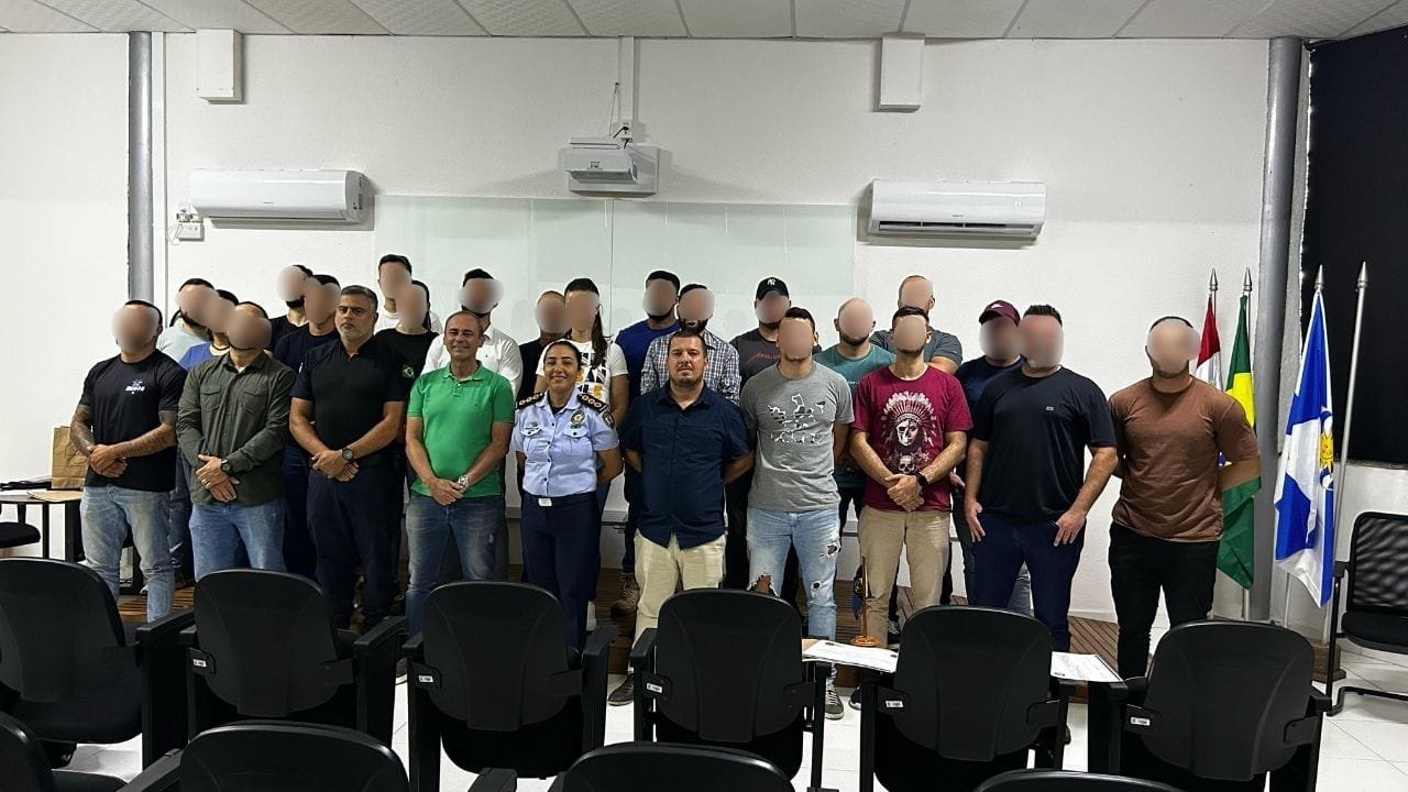 Guarda Municipal Balneário Camboriú,curso inteligência policial,crime organizado SC,contrainteligência segurança,formação agentes municipais,prisão criminosos SC,apreensão drogas BC,operações sigilosas,Guarda Civil Contagem,Evaldo Hoffmann segurança