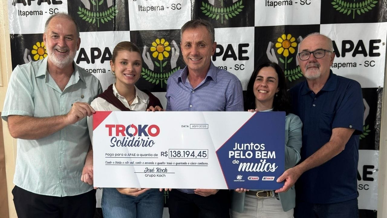 Grupo Koch,Troko Solidário,FEAPAES-SC,doação de troco,SuperKoch,Komprão,inclusão PCD,+Inkluir,vagas para PCD,responsabilidade social,Santa Catarina,R$ 138 mil,José Koch,projetos sociais,acessibilidade
