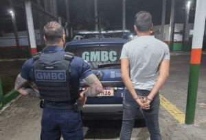 Guarda Municipal,recuperação de motos,roubo de veículos,Balneário Camboriú,ocorrências policiais,furto,mandado de prisão,receptação,rondas,segurança pública,Complexo Penitenciário,Central 153,abordagem policial,motocicletas,procedimentos legais