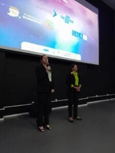 Bombinhas,Sebrae Santa Catarina,Programa Cidade Empreendedora 2025,gestão pública eficiente,consultorias gratuitas,Plano Municipal de Turismo,turismo em Bombinhas,capacitação empreendedora,desenvolvimento socioeconômico,empreendedorismo na escola,inclusão socioprodutiva,Programa Força Mulher,CRAS Bombinhas,projeto Arte Catarina,Rota Gastronômica da Tainha