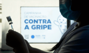 crises respiratórias,doenças respiratórias,saúde infantil,Unimed Litoral,aumento de gripes,cuidados com a saúde,ventilação de ambientes,umidificação do ar,prevenção de infecções,vacinação contra gripe,higiene das mãos,etiqueta respiratória,alimentação saudável,fortalecimento do sistema imunológico,atendimento médico online