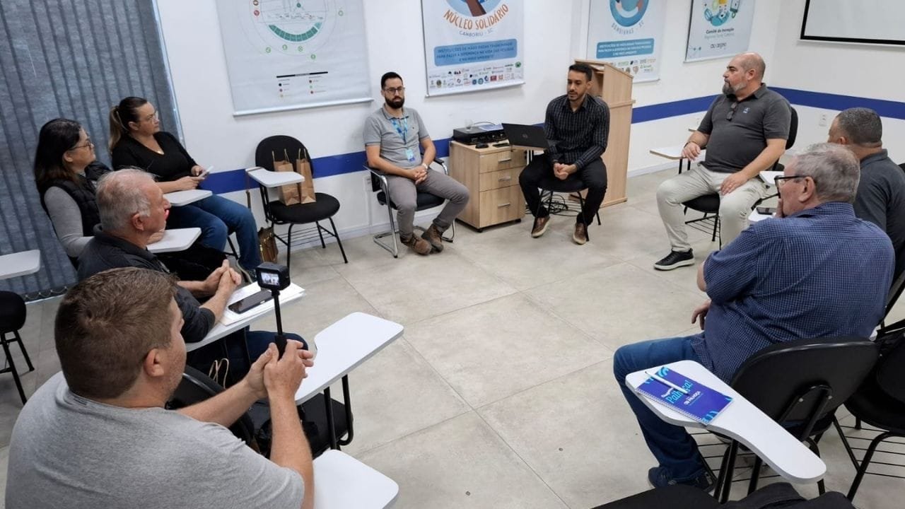 Águas de Camboriú reunião Taboleiro,esgotamento sanitário Camboriú,ETA e ETE Camboriú,abastecimento de água bairro Taboleiro,crescimento populacional Camboriú