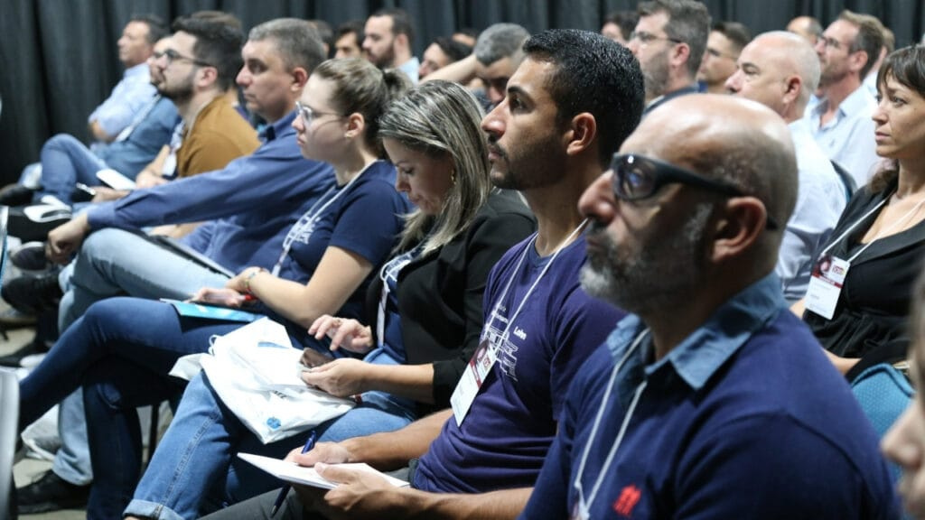 SAIE VETRO 2025,feira de esquadrias e vidro,eventos de construção civil,expositores vidro e esquadrias,Florianópolis eventos 2025,feira de negócios construção,programação técnica esquadrias,tendências mercado vidro,encontro vidraceiros e serralheiros,arquitetura e construção SC