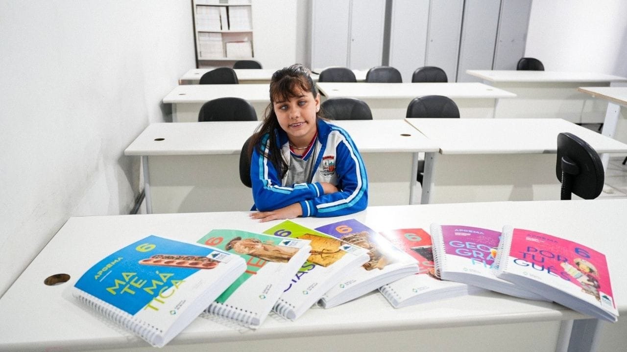 materiais didáticos em Braille Penha,inclusão visual educação municipal,apoio para estudantes com baixa visão,Secretaria de Educação de Penha,casos de glaucoma em crianças