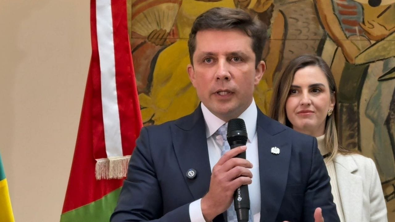 Secretário de Planejamento Santa Catarina,Fabrício Oliveira nomeação,governo Jorginho Mello,modernização da gestão pública,planos de desenvolvimento Santa Catarina