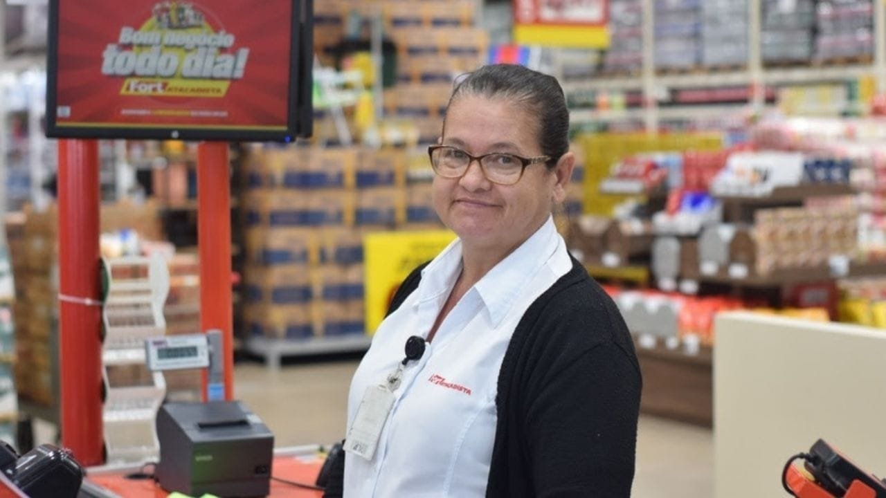 feirão de empregos Itajaí,vagas Fort Atacadista,nova loja Dom Bosco,oportunidades emprego Santa Catarina