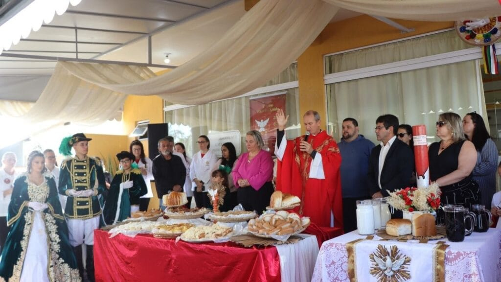 Bodo do Leite Porto Belo,Festa do Divino Espírito Santo,tradição açoriana Santa Catarina