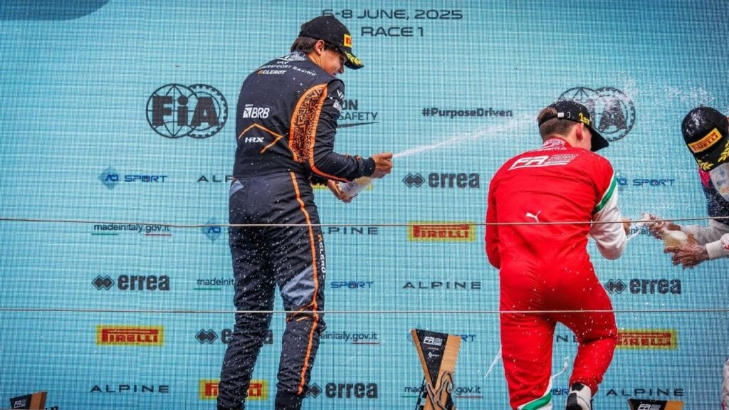 Pedro Clerot vitória FRECA,Van Amersfoort Racing Zandvoort,corrida Fórmula Regional Europeia,piloto brasiliense 2025,etapa Hungaroring Hungria