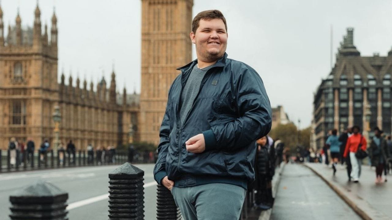 Thor Guenther,Mesozéria,lançamento de livro em Balneário Camboriú,livro sobre dinossauros,Balneário Shopping,evento gratuito SC,literatura infantojuvenil,autor de Santa Catarina