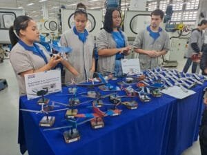 Mundo SENAI Itajaí,qualificação profissional Santa Catarina,inteligência artificial indústria,SENAI formação técnica,oportunidades para jovens Itajaí,Semana da Indústria SC