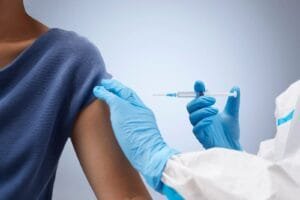 vacinação SC gripe 2025,mortes influenza Santa Catarina,alerta frio intenso SC,campanha vacinação Celos,prevenção vírus respiratórios SC