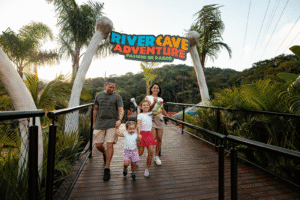 clube da aventura jurássica,parque de dinossauros brasil,parque aventura jurássica ingresso anual,parque temático sc,parque para crianças balneário camboriú,atrações para famílias sc,dinossauros em tamanho real