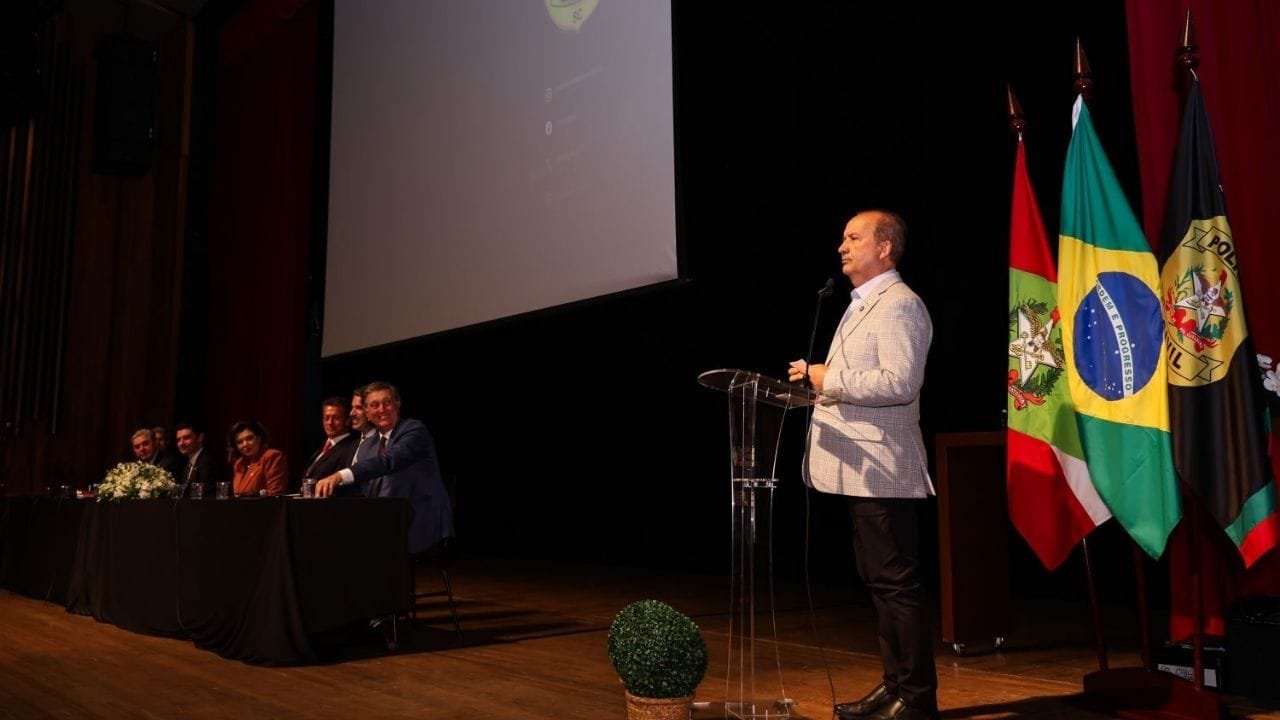 concurso Polícia Civil SC,formatura policiais SC,segurança pública Santa Catarina,curso Acadepol,investimento polícia