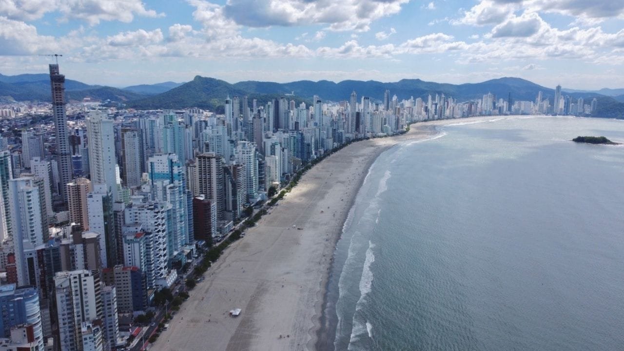 segurança drones Balneário Camboriú,show Jota Quest segurança,fiscalização drones,Festa dos Amigos 2025,Polícia Militar Balneário Camboriú