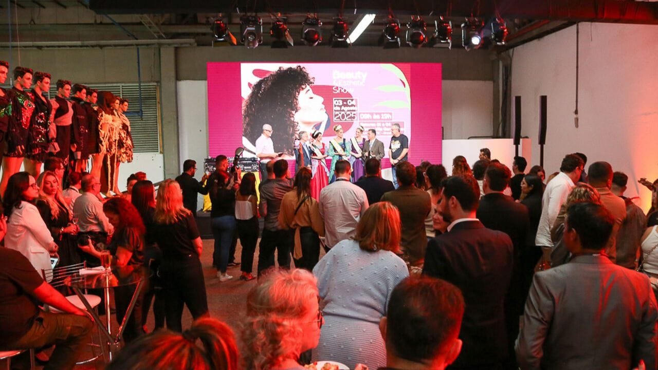 Beauty & Esthetic Show,feira de beleza Blumenau,BES 2025 programação,congresso manicure Blumenau,concurso barbeiros Brasil,Gue Oliveira Blumenau,Tainara Reis palestra,evento gratuito beleza SC,estética e inclusão Blumenau