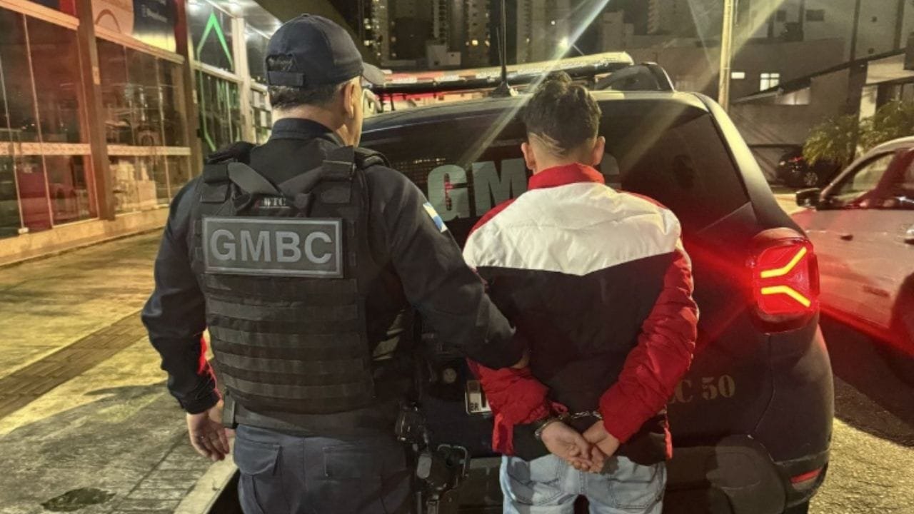 segurança pública,tráfico de drogas,Guarda Municipal,Balneário Camboriú,adolescente apreendido